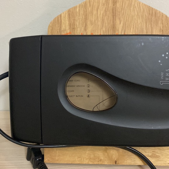 KINYO black 1 Way Video Cassette Rewinder - Picture 3 of 8